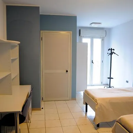 アパートホテル Casa Marcolini Facella 2*